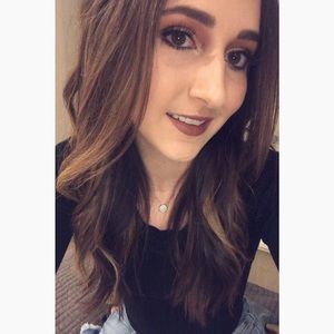 Meet your Posher, Haley